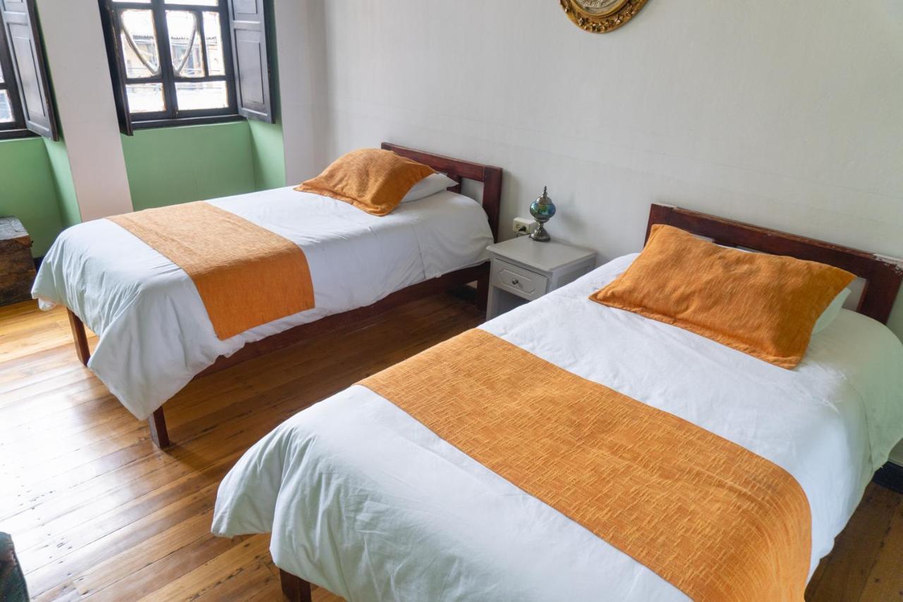 Villa Bonita Hostel Ріобамба Екстер'єр фото