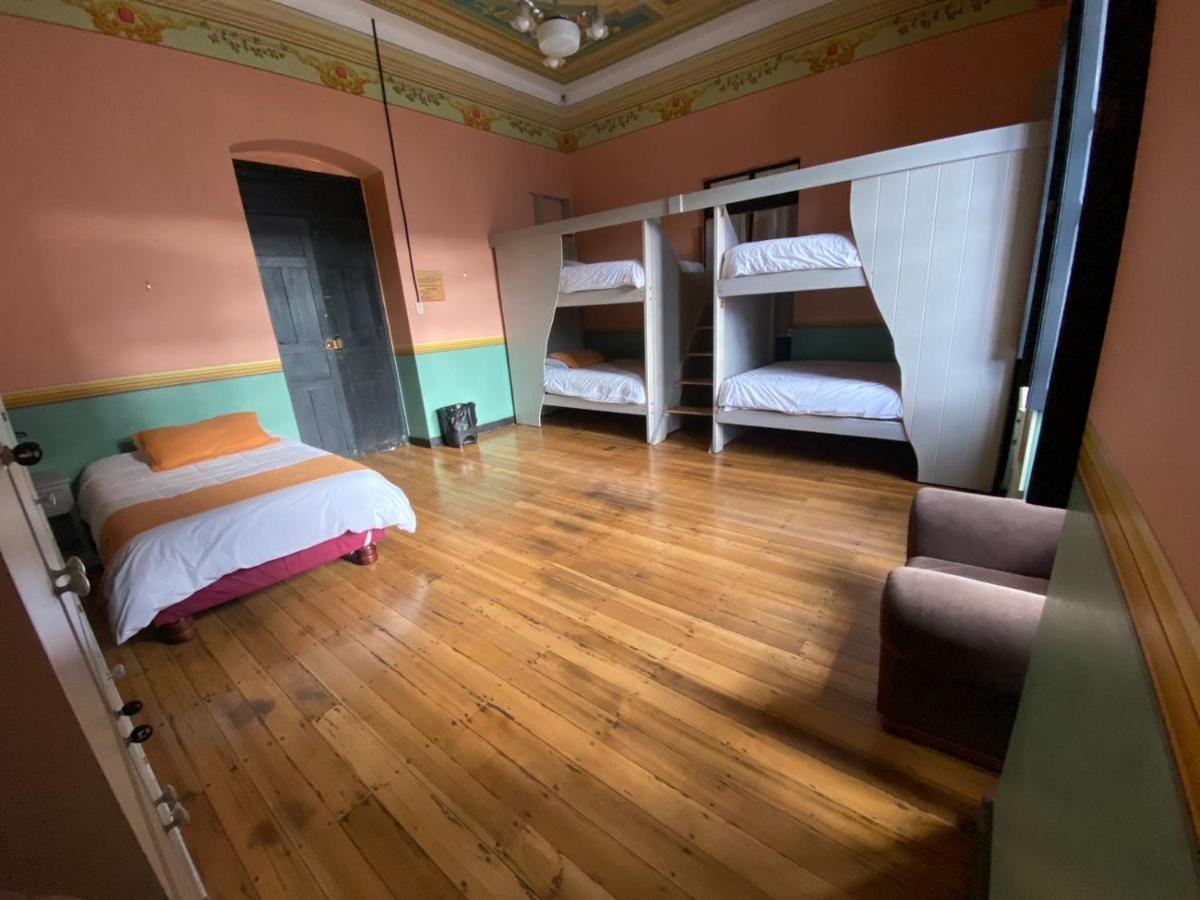 Villa Bonita Hostel Ріобамба Екстер'єр фото